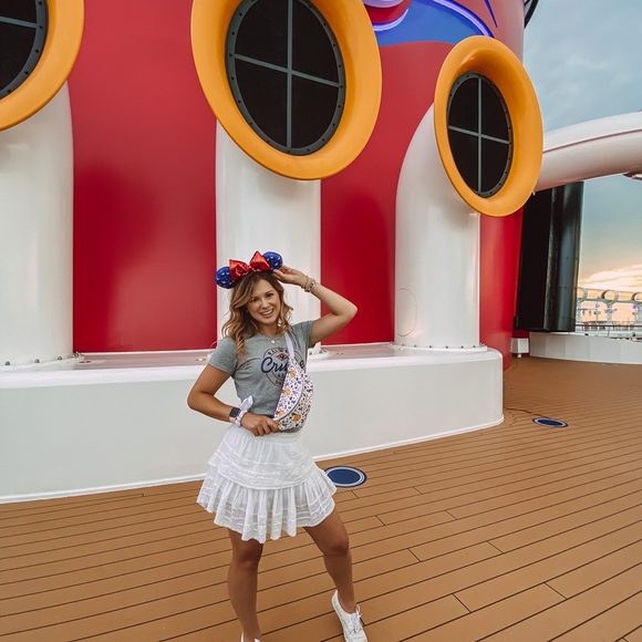 Hello everyone! Wanna get to know me? Look below! - Picture 4 of 7